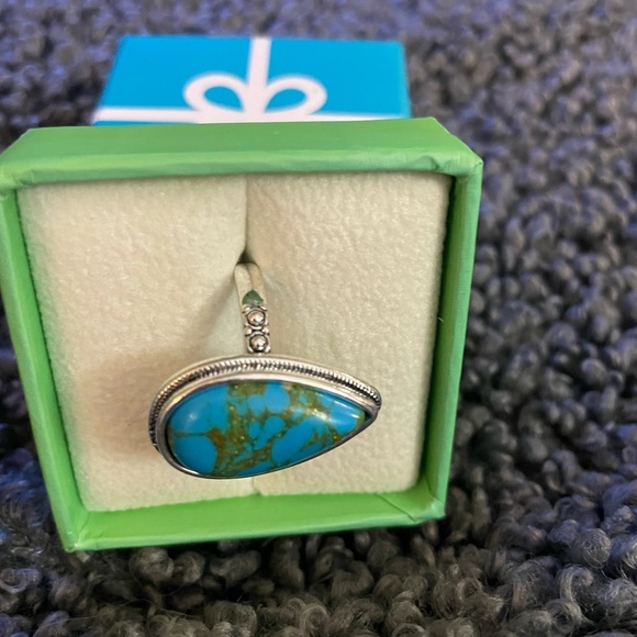 Turquoise Howlite Ring, Size 10 - Picture 8 of 8